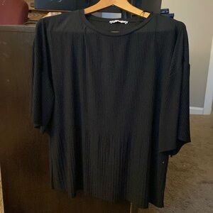 Women’s Medium Zara Top